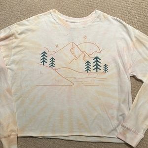 Pura Vida cropped raw hem long sleeve tee